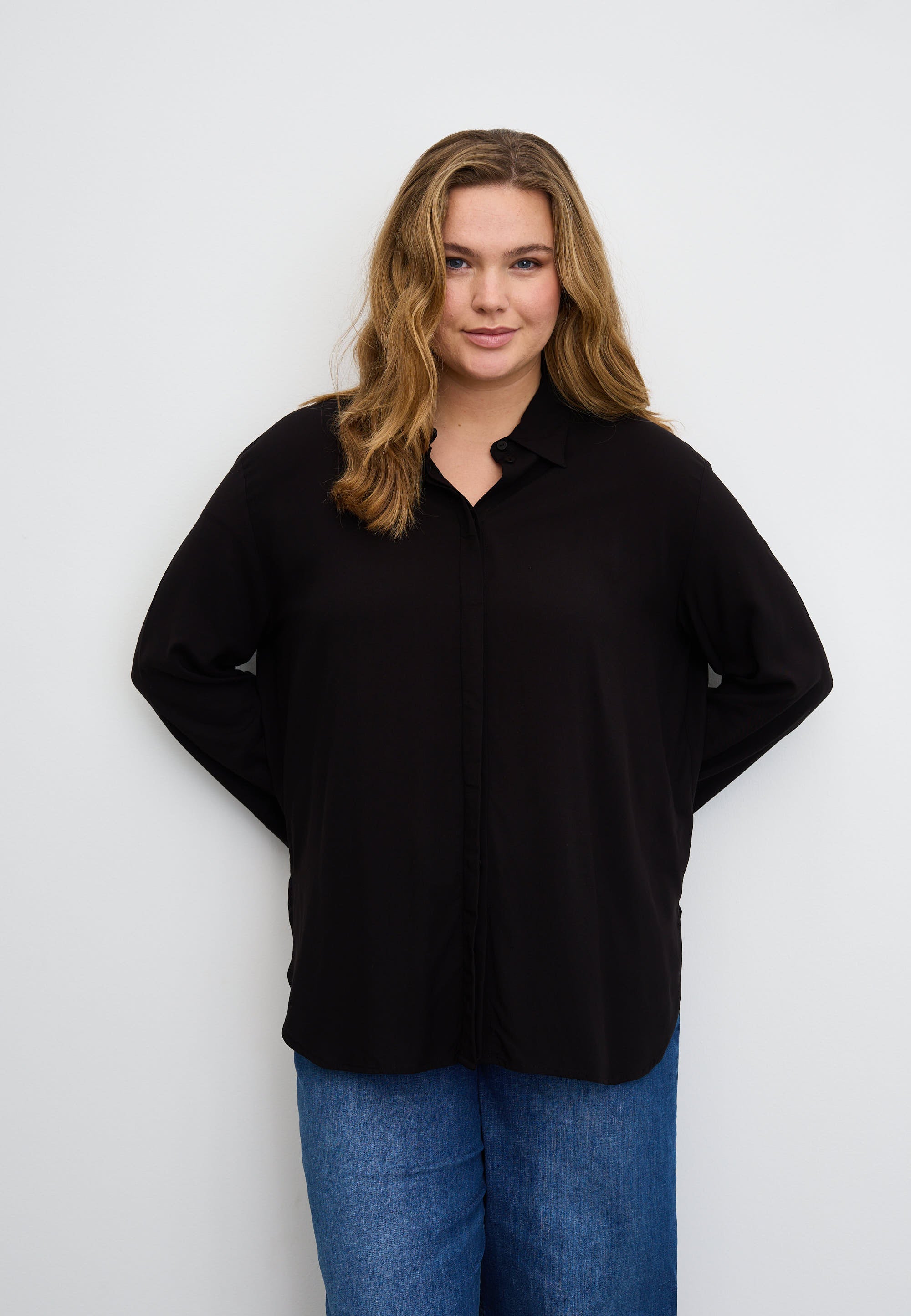 Bacall Satin Burnout Shirt - Black – Ecru