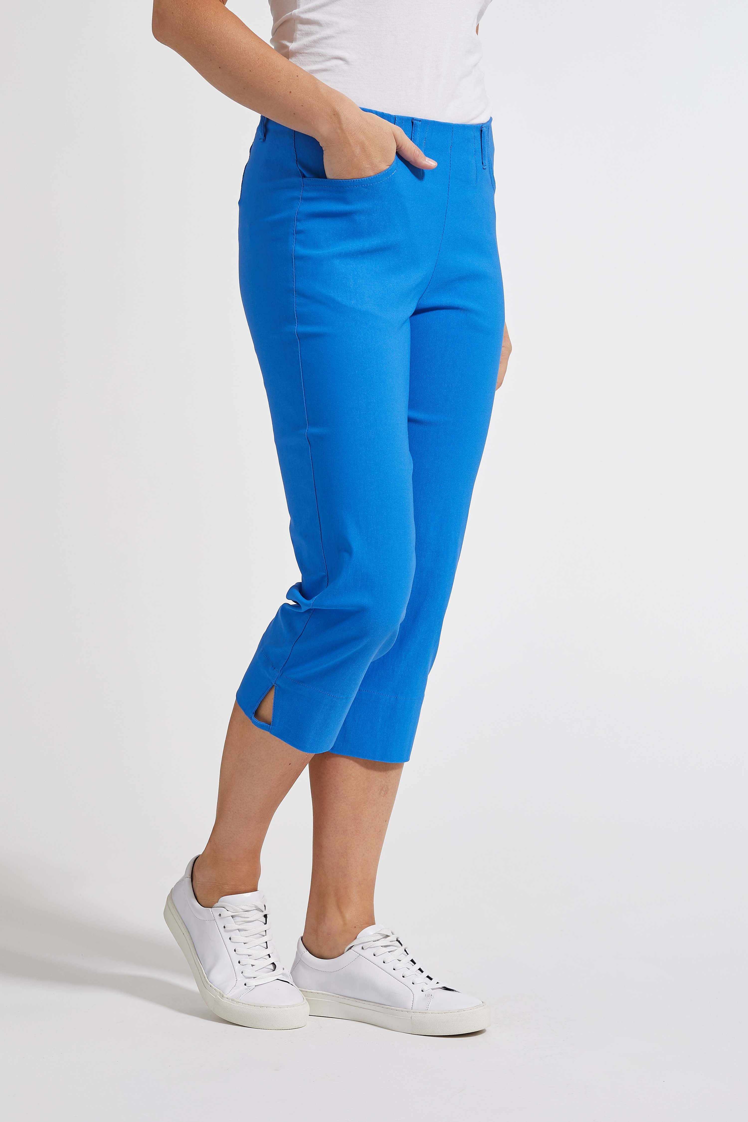 LAURIE  Anabelle Regular Capri Medium Length Trousers REGULAR 45102 Strong Blue