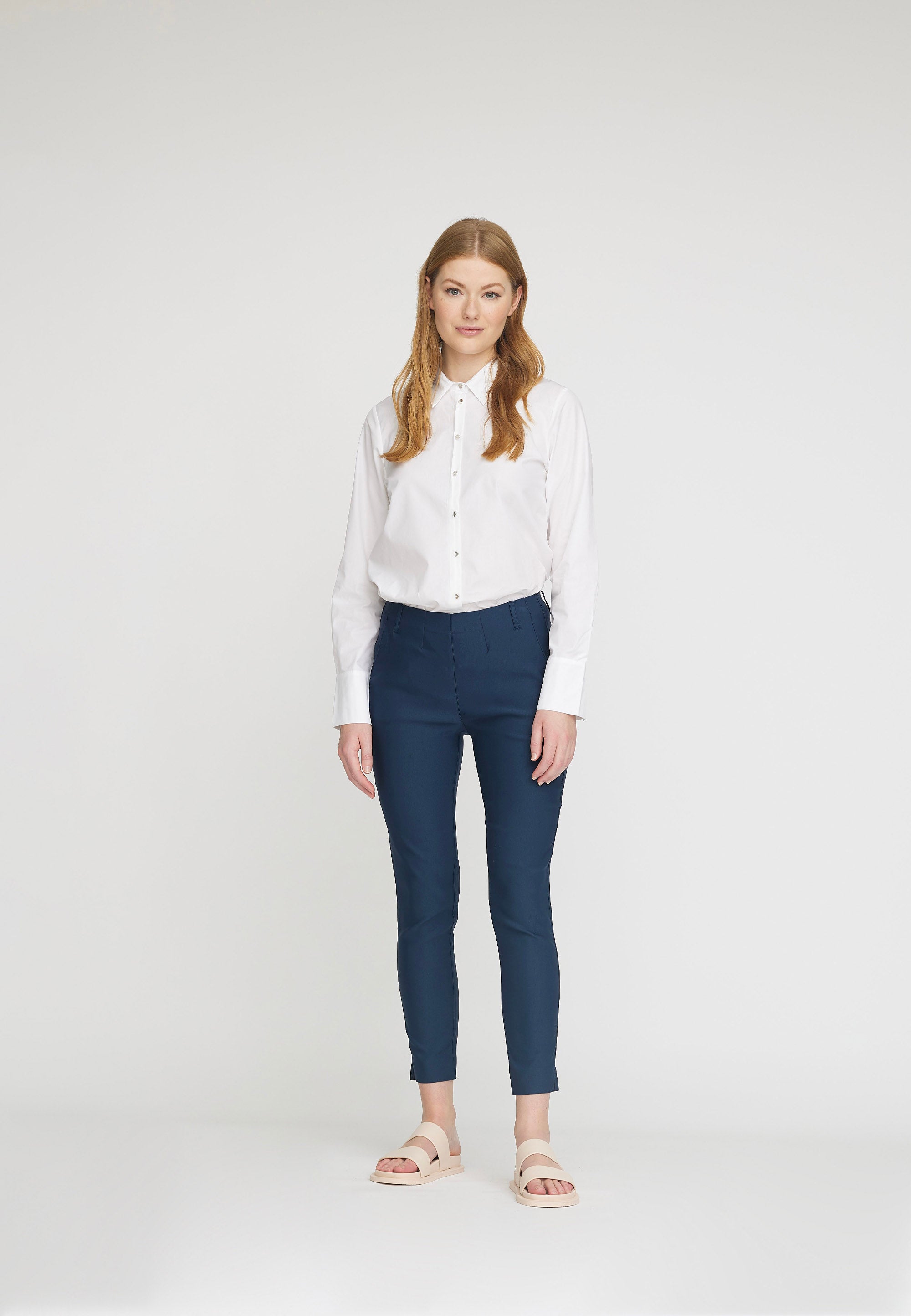 LAURIE  Elizabeth Slim Crop Trousers SLIM 49000 Navy