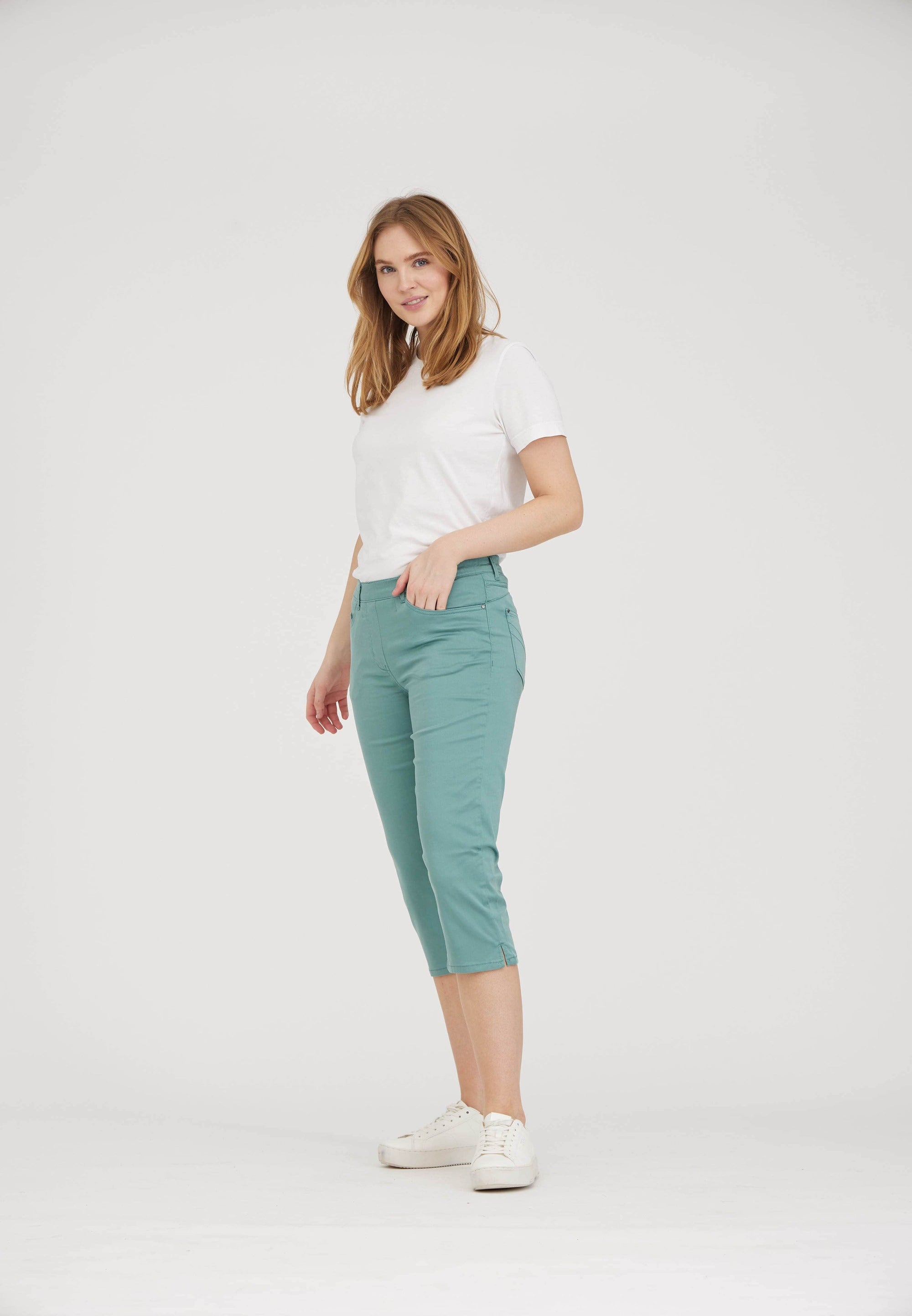 LAURIE  Hannah Regular Capri Medium Length Trousers REGULAR 51100 Emerald Green